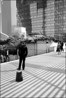 De dos
Bessa R2a + Summicron 35mm Type IV + TriX
