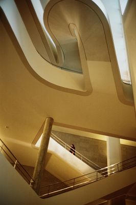 Labyrinthe
Leica M6 + Summicron 35mm Type IV + Portra VC 160
