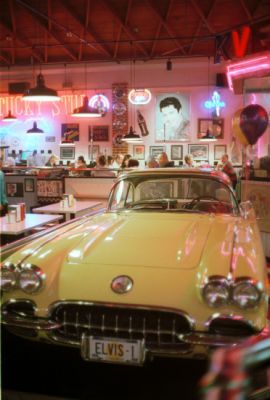 San Diego, Corvette Diner
