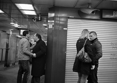 Montpar
Montparnasse.

Leica M6 - Cron 35 IV - Trix à 400
Mots-clés: Paris - Métro