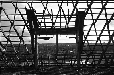 Decize 5
Hospice abandonné à Decize.

Leica M6 - Trix à 400 - Cron 35 IV et Jupiter 8.
