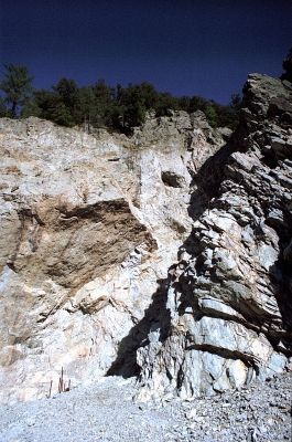 Finosa 3
Une mine de plomb argentifère et de zinc, en Corse, qui a fermé en 1958.

Pentax MX - Flektogon 20/2.8 - Superia 200
Mots-clés: Mine - Corse