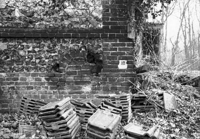 Tuiles
Leica M6 - Summicron 35 IV - Trix à 400
