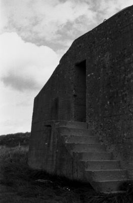 12
Blockaus à Utah Beach

Pentax LX - Foma 400 - 50/1.7
Mots-clés: Blockaus - Bunker - Débarquement - Normandie