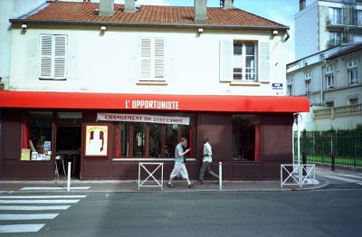 Je retourne ma veste 1
Montrouge

Olympus Xa - Solaris 100 iso
Mots-clés: Rue - Insolite