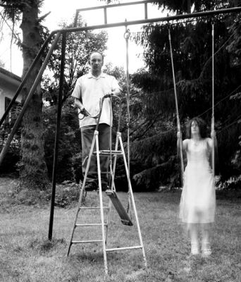 AUTOPORTRAIT-LA BALANCOIRE
