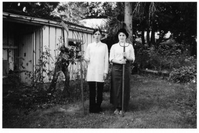 strange
vive le jardinage !!
