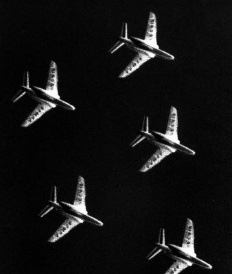 la patrouille de France
sur film Kodalith super ortho (best before 1972...)
