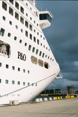 Oceana Cruise Ship. Taken with Minolta X700,  50mm lens.
Mots-clés: Oceana Bruge X700