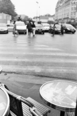 Devant la Gare de l'Est
ME Super + 35 f/2 + TMAX 100

