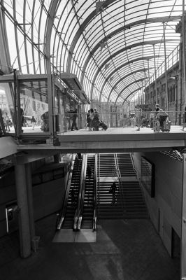 Gare de Strasbourg
Leica R6.2 SA21mm Tri-X 400 260iso PMK-pyro
