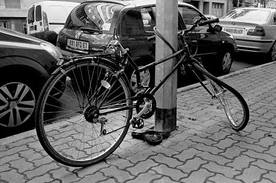 Nécropole
Leica R6.2 35mm Tri-X IE260 PMK-Pyro
