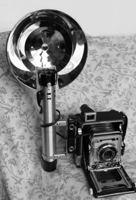 Graflex "Crown Graphic"
Ici avec son célèbre flash !
