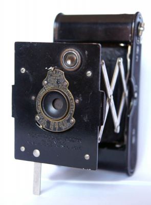 Kodak ...
Vest Pocket 1913, l'Instamatic des G.I' de l'époque !
