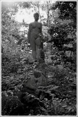 Statue1.jpg