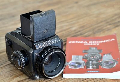Bronica S2a
