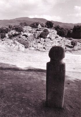 statue 
