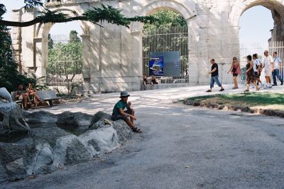 En Arles
Canon A-1, Canon FD 35mm 2:8
Kodak Gold 200
