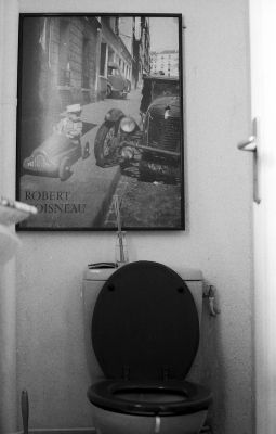 au toilettes avec Doisneau
Nikon Fm2 HP5+
