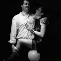 6x6-couple-mec-chemise-blan.jpg