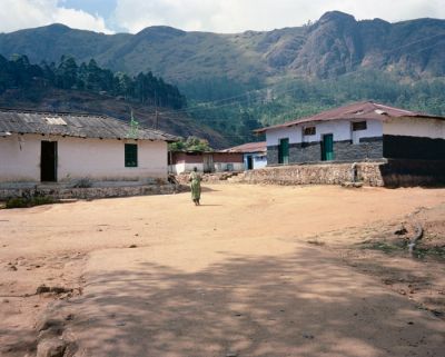 femme-village.jpg