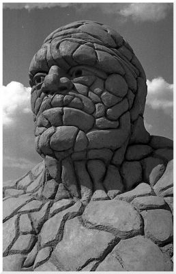 statue1
