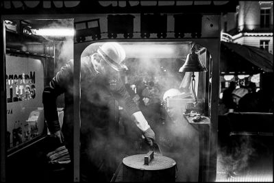 Chauds les marrons
Leica M4 - Biogon 35 - TriX
Mots-clés: street