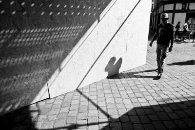 Hombre
Nikon FE2 20mm Ais - Tmax 100@ - scan de néga
Mots-clés: Nikon FE2 20mm Kodak Tmax street