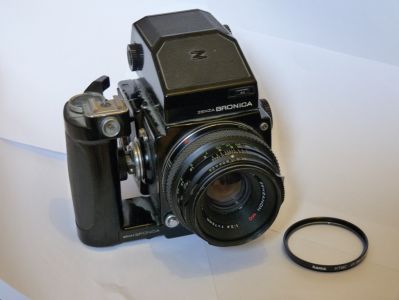 Zenza Bronica ETR 3
