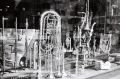 Vitrine_de_luthier.JPG