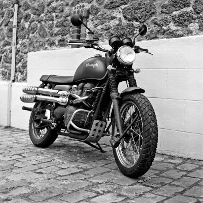 Triumph 
Mots-clés: Yashica Mat