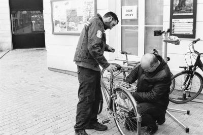 Arh les vélos
Mots-clés: Nikon F4S