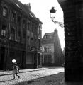 Lille_doisneau_enfant_au_ballon_1950_1951_bjaivu.jpg