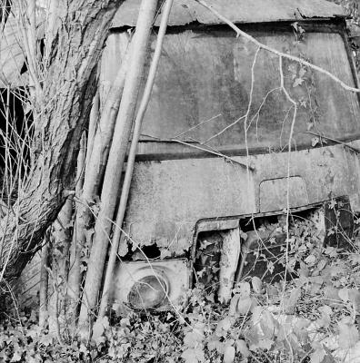 Retour à la poussière
Pentacon Six, Rollei RPX 25
