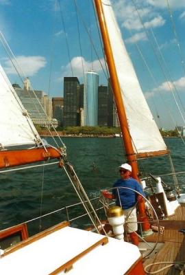 A bord de la Goélette Petrel
Dans le port de New York, 9 septembre 1994
Minolta X700 Agfa XRG 200
