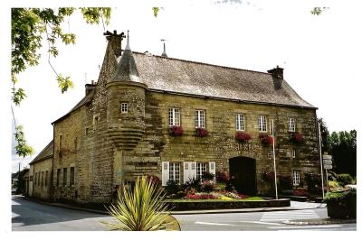 Mairie_Noyal-Pontivy_Morbihan
Juillet 2002
