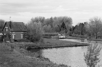 Abbécourt: canal de l'Aisne à l'Oise novembre 2025
Minolta X500 Ilford XP2
