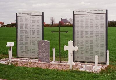 Mémorial Kent Fay - Rully (Oise)
Mars 2026 - Kodak Gold 400 - Minolta X500
Mots-clés: Mémorial Kent Fay - Rully (Oise)